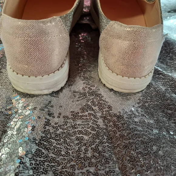 Hey Dude Sparkly Shoes 8 Wide - Picture 2 of 7